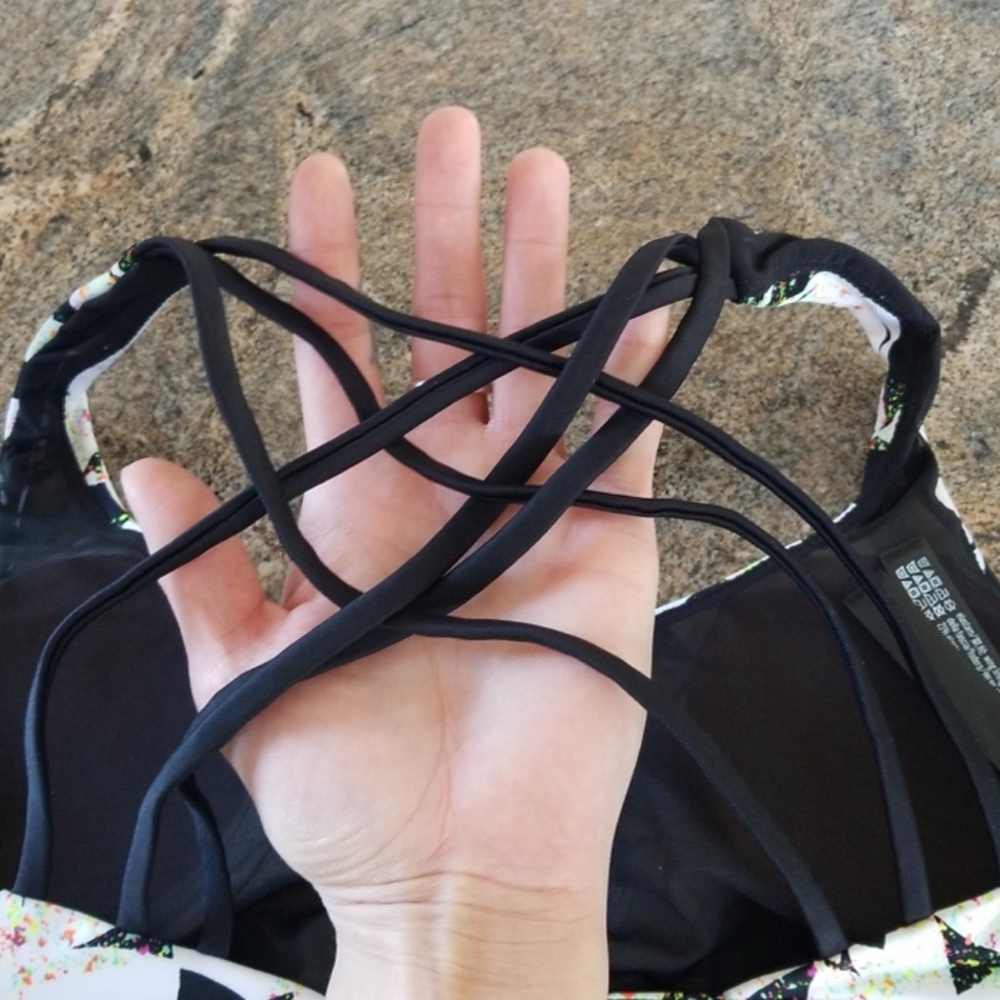 Victoria's Secret padded sports bra - Picture 4 of 4